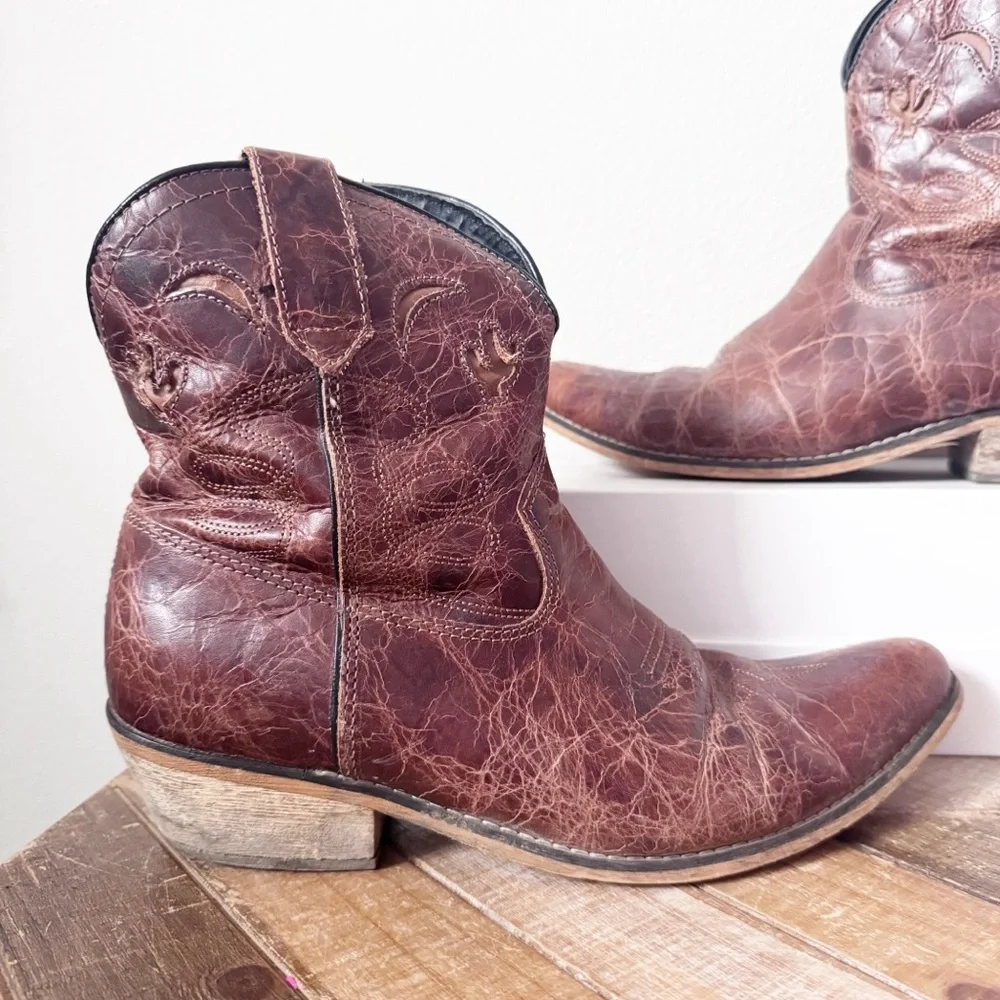 Dingo 7" Western Adobe Rose Side-Zip Women’s Boots - Picture 10 of 14